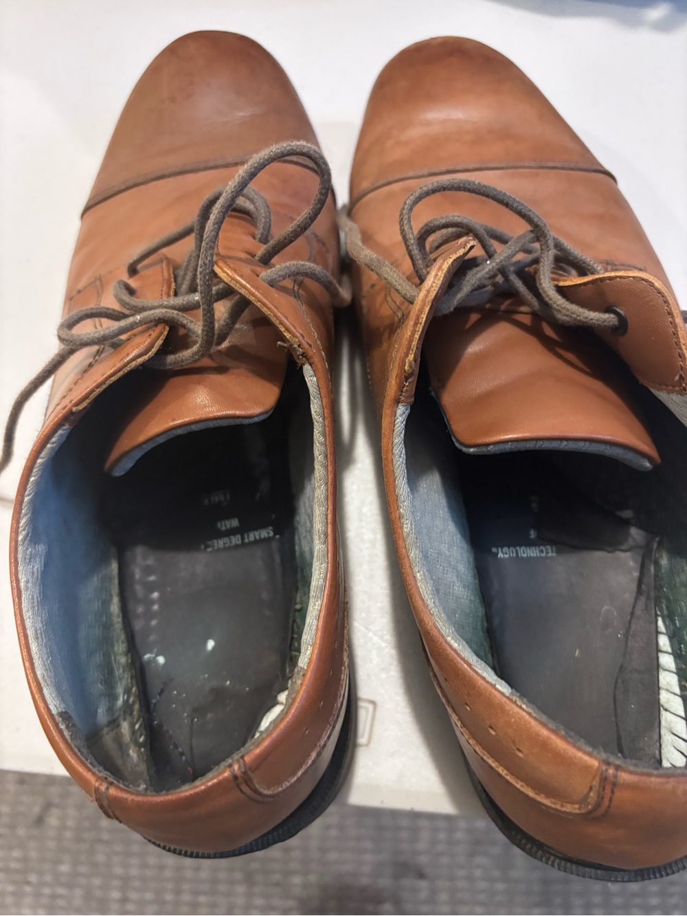 Johnston & Murphy Tan Leather Cap-Toe Oxfords